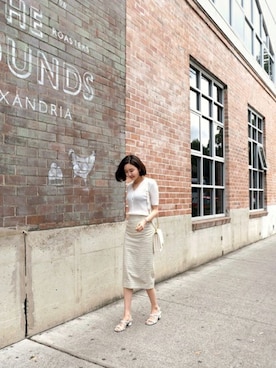 「アイテム（サンダル、イエロー系）」を使った、SAPPUN(サプン公式)さん（レディース・168cm）の春コーディネート