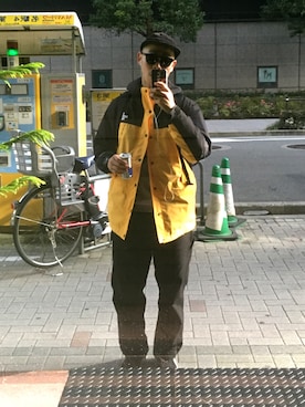 「carhartt」｜「アイテム（マウンテンパーカー）」を使った、Takuya"KWC"Kawachiさん（メンズ・169cm）の夏コーディネート