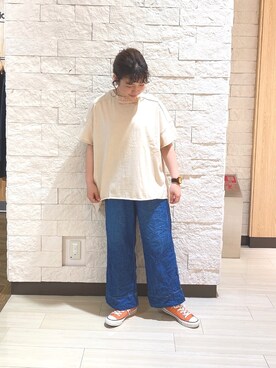 「刺繍」｜「アイテム（アナログ腕時計）」を使った、mizukiさん（レディース・157cm）の春コーディネート