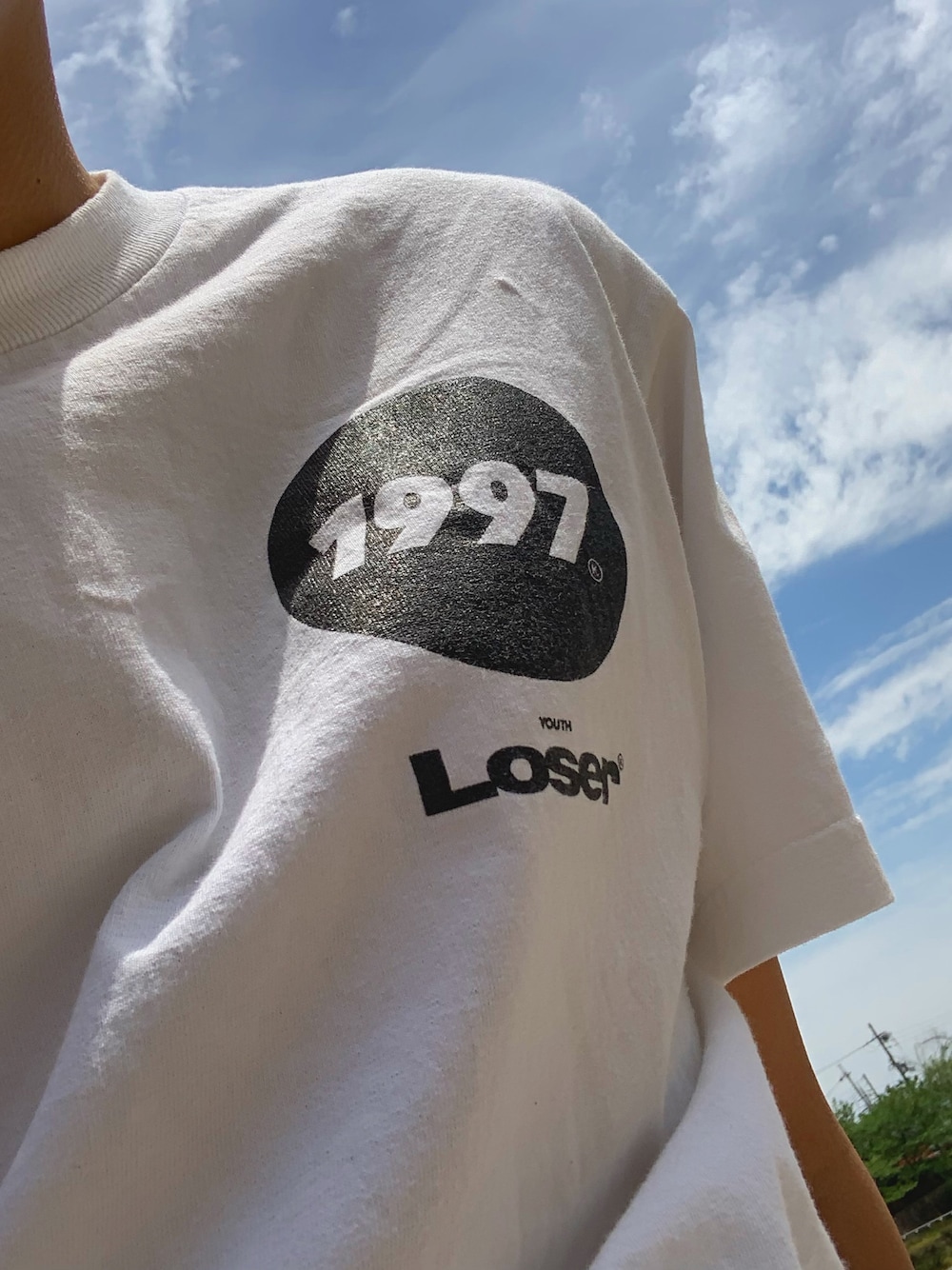 「シンプル、Tシャツ、youthloser、keiくん」｜「YOUTH LOSERのアイテム（Tシャツ/カットソー、ホワイト系）」を使った、yoneさん（メンズ・168cm）の夏コーディネートの1枚目の写真