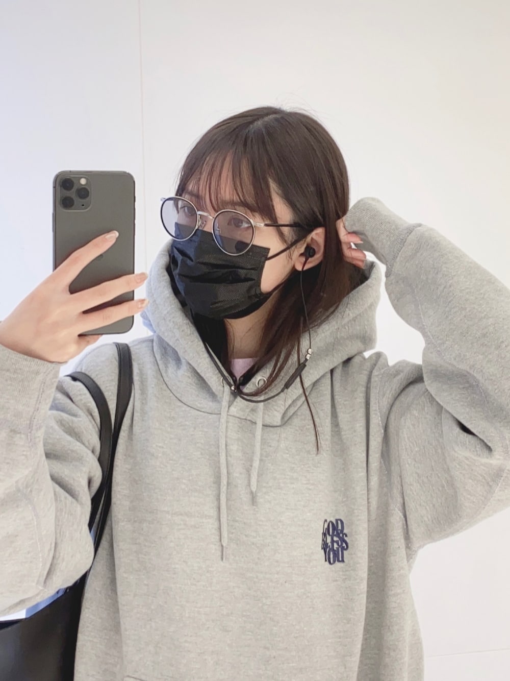 「秋冬コーデ、休日スタイル」｜「Zoffのアイテム（サングラス、シルバー系）」を使った、あわつまいさん（レディース・153cm）の冬コーディネートの1枚目の写真