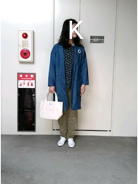 「花柄トップス」｜「アイテム（ジャケット/アウター）」を使った、亀子さん（レディース・162cm）の春コーディネート
