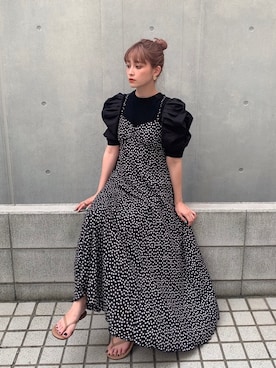 「one after another NICE CLAUP（ワンアフターアナザーナイスクラップ）のアイテム（ジャンパースカート）」を使った、和田えりかさん（レディース・158cm）の夏コーディネート