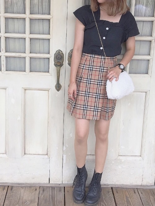 バーバリー　Burberry フロントポケット　プリーツスカート 20190426130840246_500.jpg