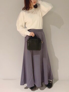 「earth music&ecology（アースミュージックアンドエコロジー）のサテンフレアスカート　＊（スカート）」を使った、yuunaさん（レディース・157cm）の冬コーディネート