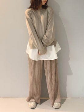 「earth music&ecology（アースミュージックアンドエコロジー）のベロアプリーツストレートパンツ　＊（その他パンツ）」を使った、yuunaさん（レディース・157cm）の冬コーディネート