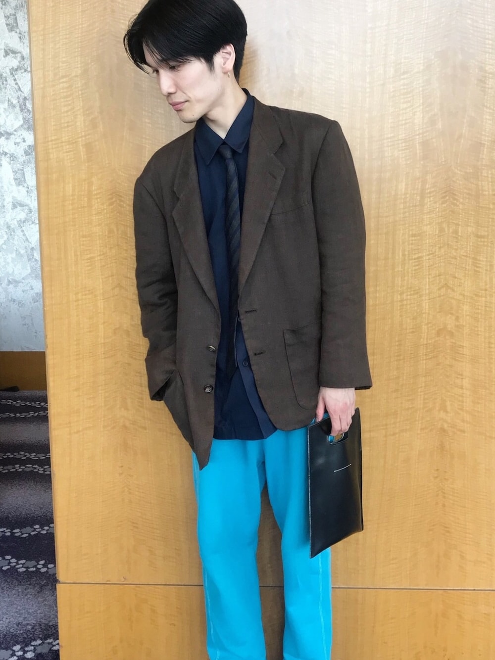 COMME des GARCONSのテーラードジャケット（ブラウン系）を使った人気