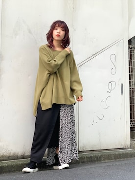 「OSMOSIS（オズモーシス）のアイテム（ニット/セーター、グリーン系）」を使った、mizukiさん（レディース・156cm）の秋コーディネート