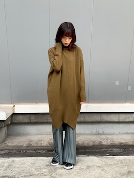 「OSMOSIS（オズモーシス）のアイテム（ニット/セーター、グリーン系）」を使った、mizukiさん（レディース・156cm）の秋コーディネート