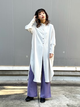 「OSMOSIS（オズモーシス）のスタンドカラーシャツブラウス（シャツ/ブラウス、ホワイト系）」を使った、mizukiさん（レディース・156cm）の冬コーディネート