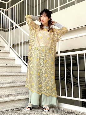 「OSMOSIS（オズモーシス）のレースロングブラウス（シャツ/ブラウス、イエロー系）」を使った、mizukiさん（レディース・156cm）の春コーディネート