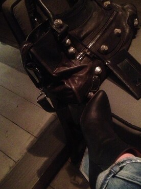 Irene Tsitiridesさんのコーディネート