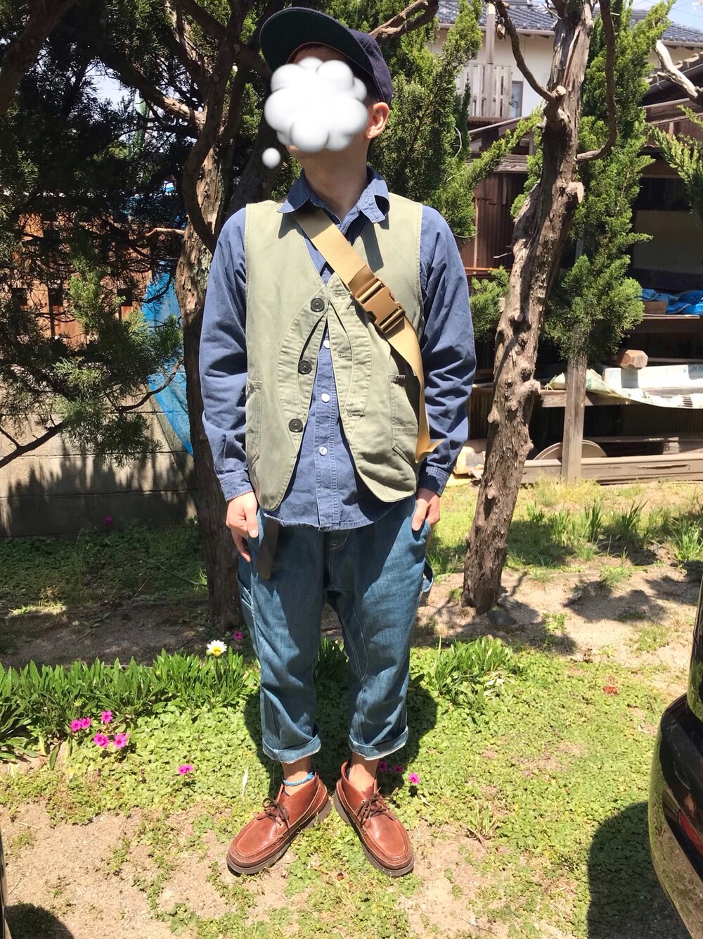「エンジニアードガーメンツ、ササフラス、ラッセルモカシン、ミステリーランチ」｜「Engineered Garmentsのアイテム（ベスト、グリーン系）」を使った、toolsさん（メンズ・162cm）の春コーディネートの1枚目の写真
