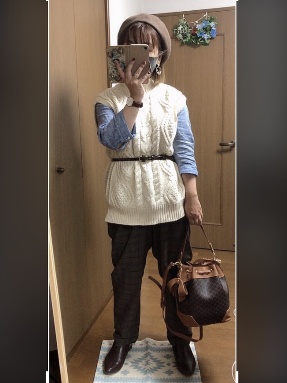 「ベスト、春コーデ、ベレー帽、ダニエルウェリントン、ブーティ、チェックパンツ、マカダム柄、低身長、プチプチ、OZOC」｜「しまむらのアイテム（ハンチング/ベレー帽、ブラウン系）」を使った、x 𝕟𝕚𝕛𝕚𝕞𝕒𝕤𝕦 xさん（レディース・154cm）の冬コーディネートの1枚目の写真