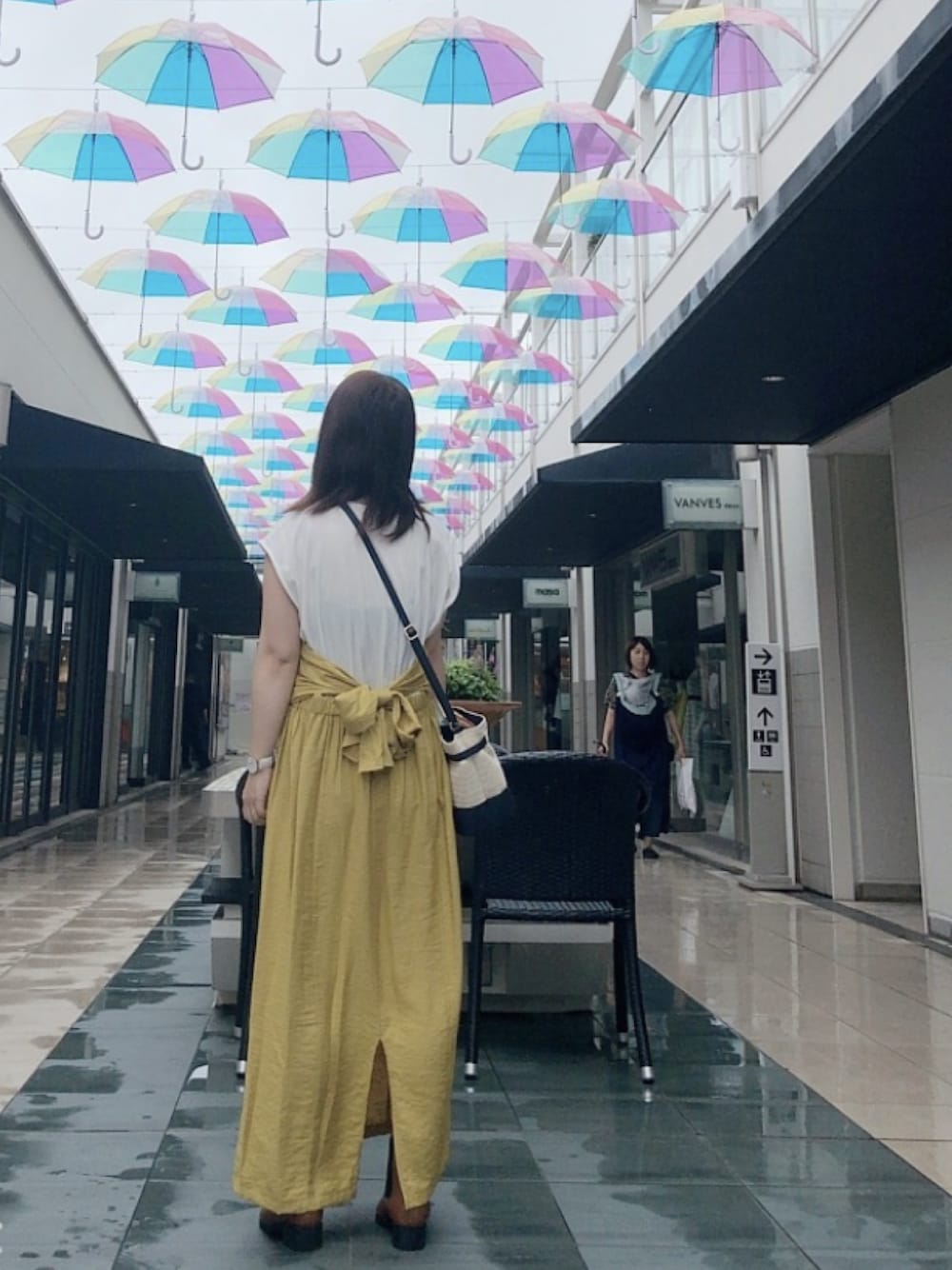 「ビタミンカラー、バックリボン、バックリボンワンピース、かごバッグ、オペークドットクリップ、OPAQUE.CLIP、Daniel Wellington、ダニエルウェリントン、イエローワンピース、ワンピース」｜「GORGEのアイテム（ワンピース、イエロー系）」を使った、x 𝕟𝕚𝕛𝕚𝕞𝕒𝕤𝕦 xさん（レディース・154cm）の春コーディネートの1枚目の写真