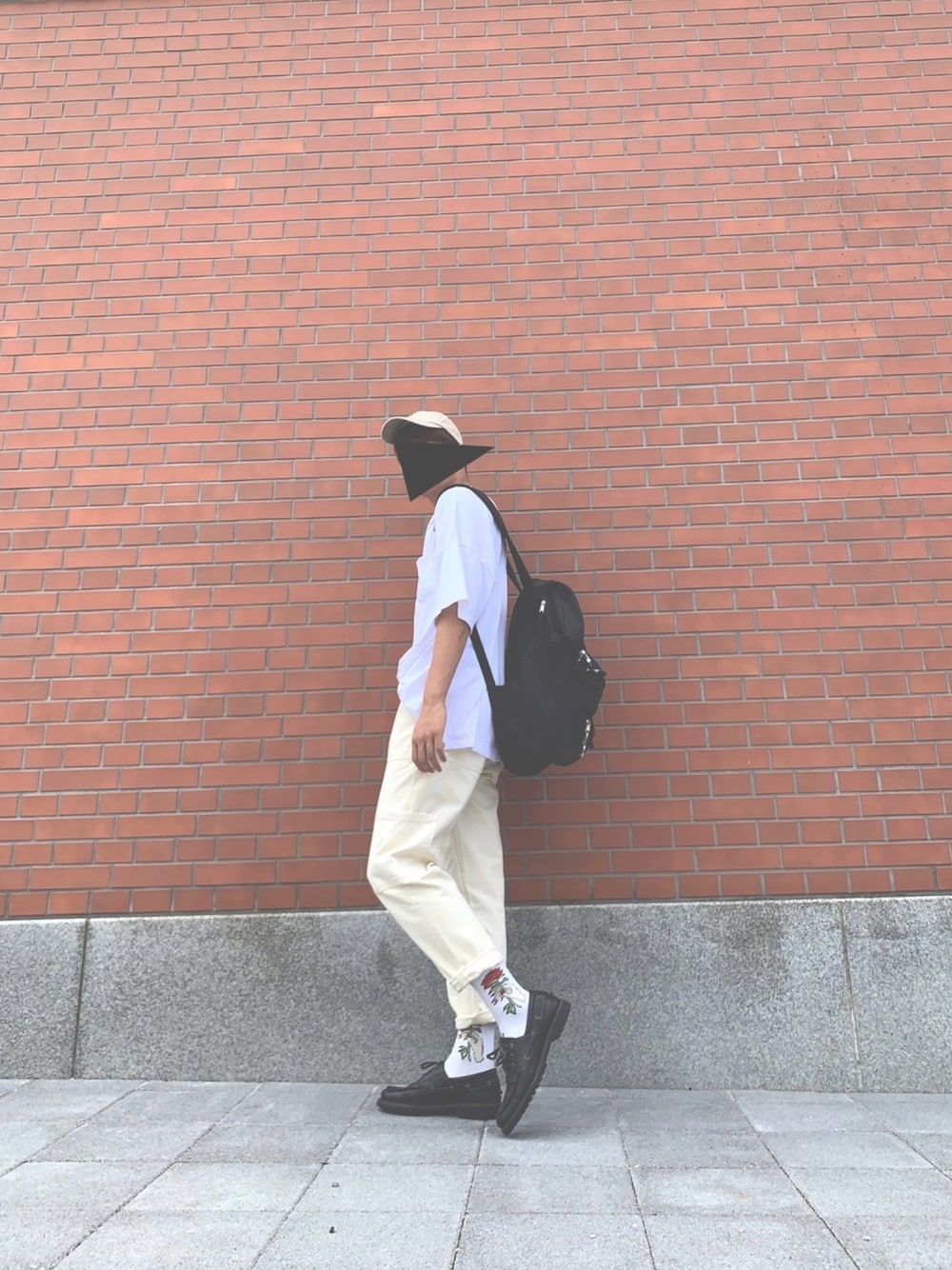 「ootd、シンプルスタイル、キレイめ、タックイン、ワントーンコーデ」｜「RAGEBLUEのモカシンシューズ/805450（モカシン/デッキシューズ、ブラック系）」を使った、下田 壮良 ( そら )さん（メンズ・181cm）の秋コーディネートの1枚目の写真