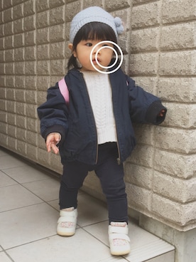 「BeBe（ベベ）のアイテム（ナイロンジャケット）」を使った、こしあんさん（キッズ・80cm）の冬コーディネート