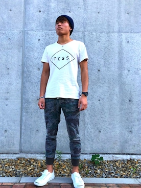 「TCSS（ティーシーエスエス）のアイテム（トップス）」を使った、shutoさん（メンズ・174cm）の秋コーディネート