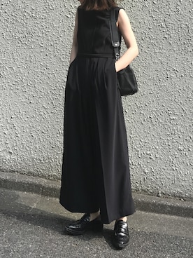 「LOEWE（ロエベ）のアイテム（バッグ）」を使った、ayana saitoさん（レディース・158cm）の春コーディネート