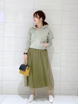 「ピクニック」｜「アイテム（その他）」を使った、たかみなさん（レディース・166cm）の春コーディネート