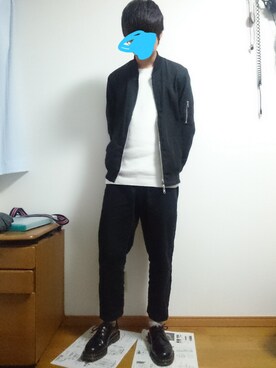 「白ニット」｜「アイテム（MA-1）」を使った、ishikawaさん（メンズ・173cm）の冬コーディネート
