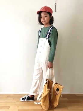「DENIM DUNGAREE（デニムダンガリー）のアイテム（サロペット/オーバーオール）」を使った、ichi▷Mizさん（キッズ・138cm）の秋コーディネート