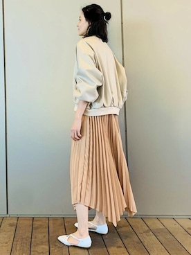「袖ボリューム」｜「アイテム（ブルゾン）」を使った、ViS onlineさん（レディース・165cm）の春コーディネート