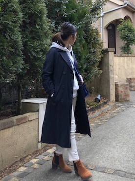 「ネイビー×ホワイト」｜「アイテム（トレンチコート）」を使った、seriiinaさん（レディース・158cm）の冬コーディネート