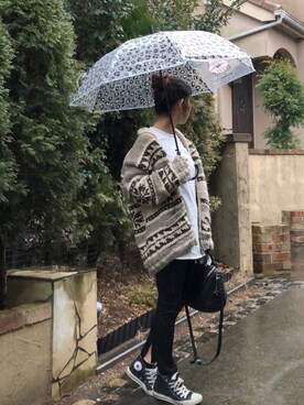 長傘を使った スリット の人気ファッションコーディネート Wear