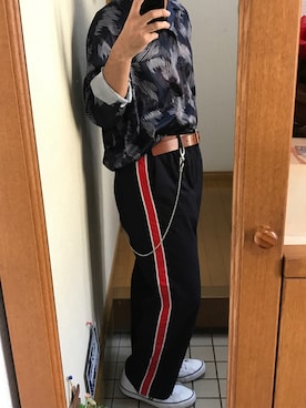 「アイテム（ウォレットチェーン、ホワイト系）」を使った、Yukkiさん（メンズ・165cm）の秋コーディネート