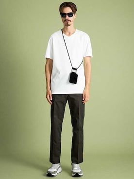 「UNITED TOKYO（ユナイテッドトウキョウ）のアイテム（財布/小物）」を使った、<OFFICIAL>UNITED TOKYO MENSさん（メンズ・184cm）の春コーディネート