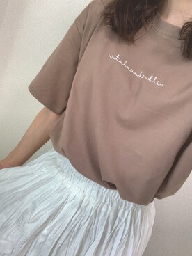 「chocomee（チョコミー）のアイテム（Tシャツ/カットソー）」を使った、yuriさん（レディース・157cm）の夏コーディネート