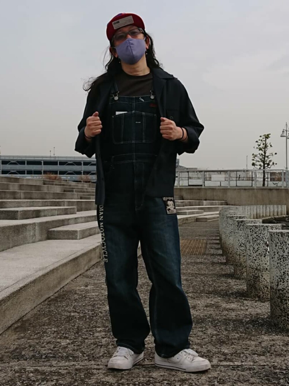 「ユニクロ、UNIQLO、GU、インデアンモーターサイクル、ベティちゃん、DC SHOES、NEWERA、シャツジャケット、ZOFF、今日のコーデ」｜「UNIQLOのアイテム（ジャケット/アウター、ブルー系）」を使った、bbkbaseさん（メンズ・172cm）の春コーディネートの1枚目の写真