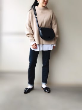 「BEAMS（ビームス）のアイテム（パンプス）」を使った、希々さん（レディース・157cm）の冬コーディネート