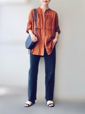 「GRAY（グライ）のアイテム」を使った、希々さん（レディース・157cm）の秋コーディネート