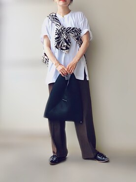 「BEAMS（ビームス）のアイテム（パンプス）」を使った、希々さん（レディース・157cm）の秋コーディネート