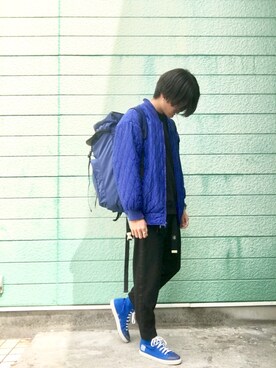 「MARC JACOBS（マークジェイコブス）のアイテム（スニーカー）」を使った、RYONCHYさん（メンズ・169cm）の春コーディネート