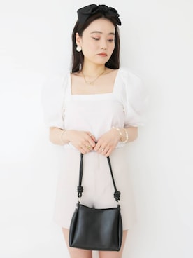 「ACCOMMODE（アコモデ）のアイテム（アクセサリー）」を使った、annaさん（レディース・163cm）の春コーディネート