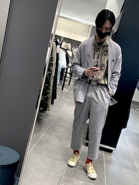 「neos（ネオス）のアイテム（セットアップ）」を使った、Yoshikiさん（メンズ・170cm）の春コーディネート