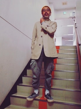 「MACKINTOSH PHILOSOPHY（ﾏｯｷﾝﾄｯｼｭ ﾌｨﾛｿﾌｨｰ）のアイテム」を使った、YosaKuginoさん（メンズ・176cm）の春コーディネート