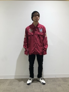 「AVIREX（アヴィレックス）のタイプブルー/スカシャツ ファーイーストクルーズL/S SUKA SHIRTS "FAR EAST CRUISE"（シャツ/ブラウス、レッド系）」を使った、だいちさん（メンズ・172cm）の冬コーディネート