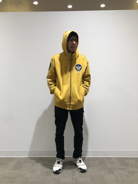 「AVIREX（アヴィレックス）のフルジップ パーカー B-2 スピリット/FULL ZIP PARKA B-2 SPIRIT（パーカー、イエロー系）」を使った、だいちさん（メンズ・172cm）の冬コーディネート