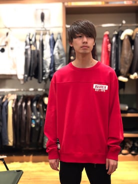 「AVIREX（アヴィレックス）のビッグロゴ クルーネックスウェット/L/S BIGLOGO CREWNECK SWEAT（スウェット、レッド系）」を使った、だいちさん（メンズ・172cm）の冬コーディネート