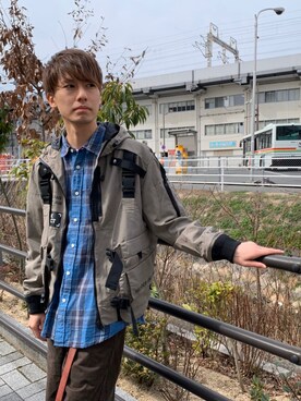 「サックスブルー」｜「アイテム（ミリタリージャケット）」を使った、だいちさん（メンズ・172cm）の春コーディネート