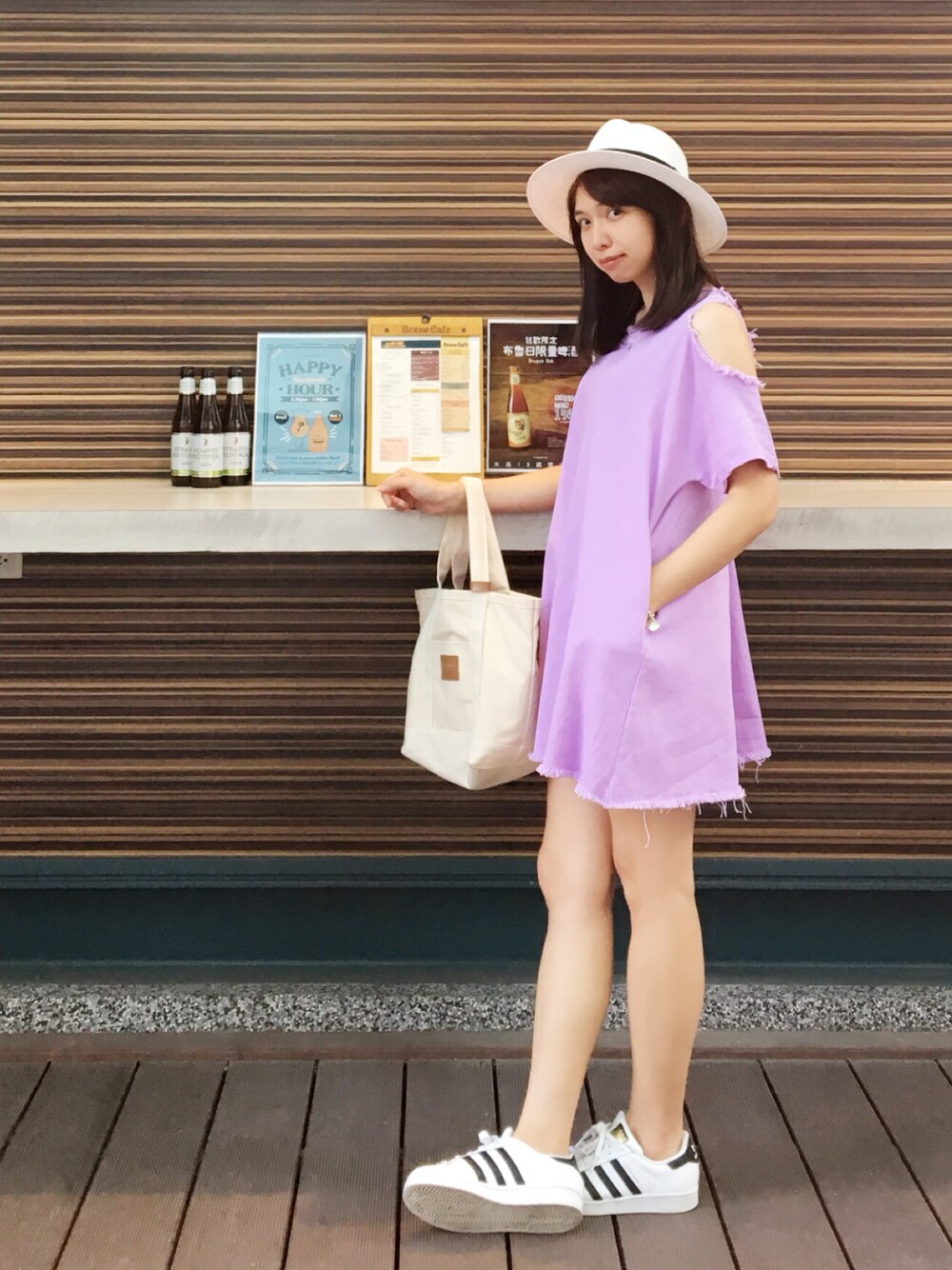 「summer」｜「JOURNAL STANDARD LUXEのアイテム（トートバッグ、ホワイト系）」を使った、Mimiさん（レディース・166cm）の夏コーディネートの1枚目の写真