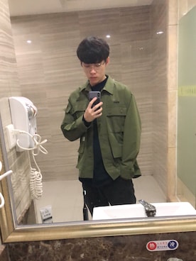「アイテム（ジャージ）」を使った、SNH48-包青天さん（メンズ・178cm・20代）の冬コーディネート