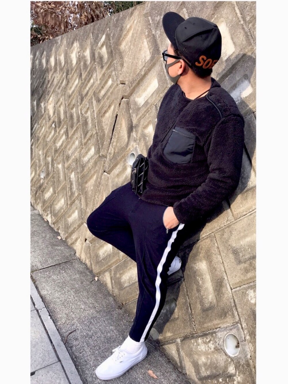 「年末WEAR感謝祭、冬のコーデ、VANS、休日スタイル、UNIQLO × ENGINEERED GARMENTS、フレッドペリー、soe、ラフスタイル、スボーツミックス、モノトーンコーデ」｜「soeのアイテム（キャップ、ブラック系）」を使った、Ryuさん（メンズ・172cm）の冬コーディネートの1枚目の写真