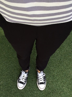 「CONVERSE（コンバース）のアイテム（スニーカー、ブラック系）」を使った、sako9さん（レディース・165cm）の夏コーディネート