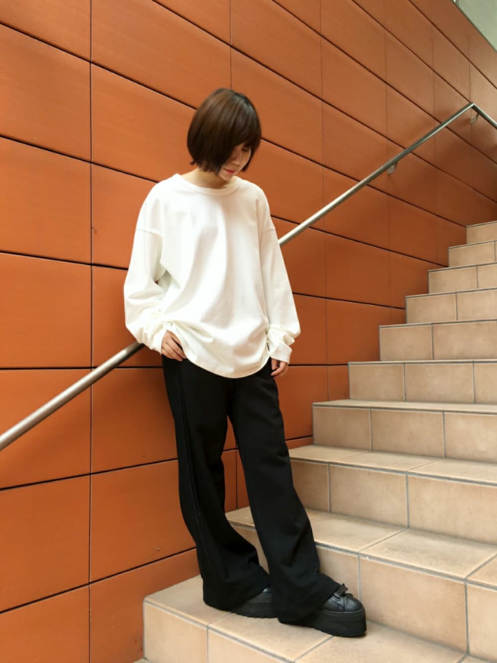「new#lhp#nagoya」｜「08sircusのアイテム（Tシャツ/カットソー、ホワイト系）」を使った、IZUHARA MAYUさん（レディース・155cm）の夏コーディネートの1枚目の写真