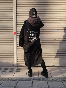 「Yohji Yamamoto（ヨウジヤマモト）のアイテム（トップス）」を使った、IZUHARA MAYUさん（レディース・155cm）の冬コーディネート